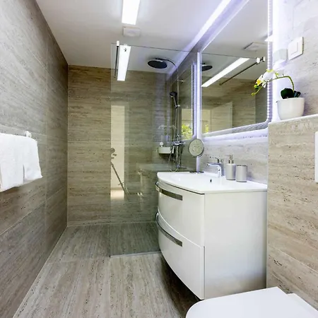 Appartement In 42937