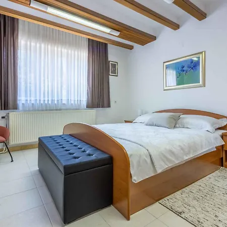In 42937 Appartement *